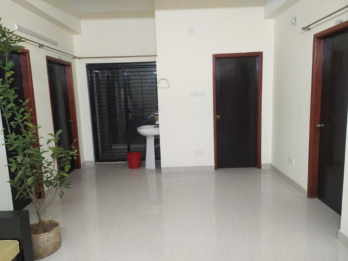 Rose Garden Guest House Khulna Екстериор снимка